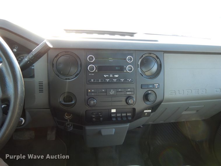 image for item DF5875 2012 Ford F450 Super Duty utility truck