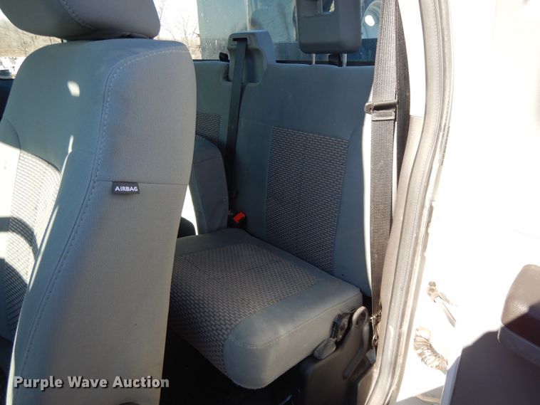 image for item DF5875 2012 Ford F450 Super Duty utility truck