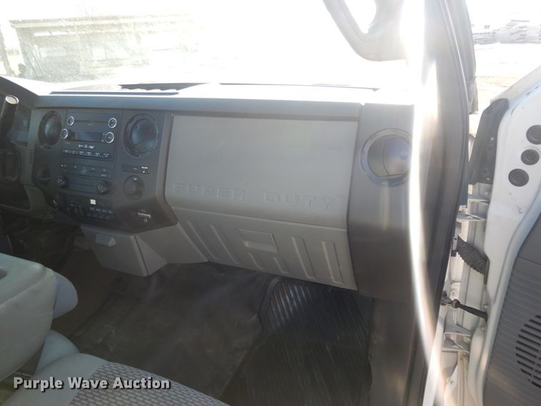 image for item DF5875 2012 Ford F450 Super Duty utility truck
