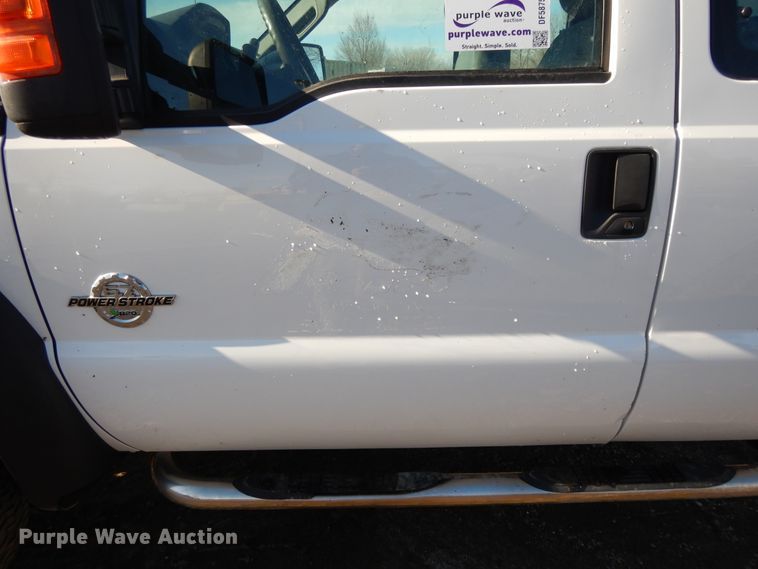 image for item DF5875 2012 Ford F450 Super Duty utility truck