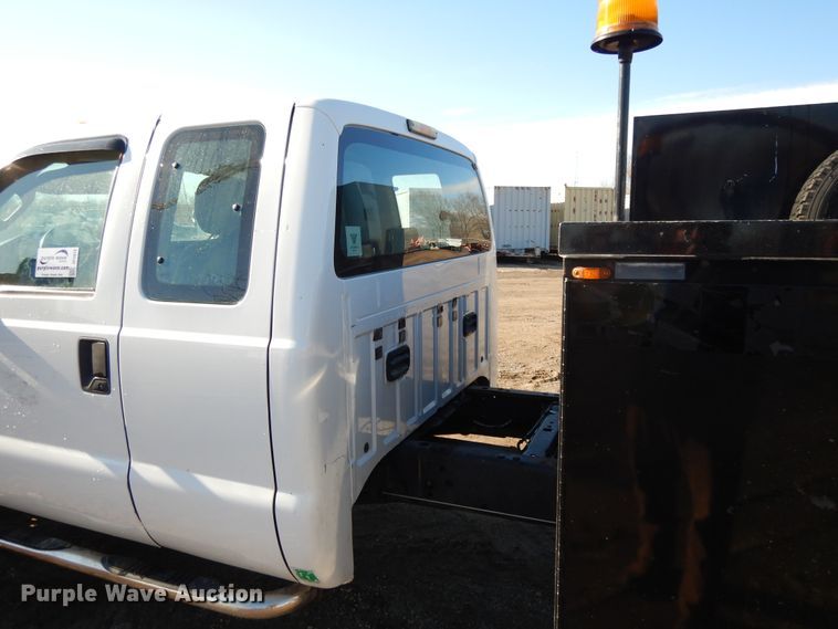 image for item DF5875 2012 Ford F450 Super Duty utility truck