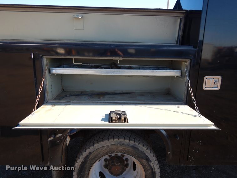 image for item DF5875 2012 Ford F450 Super Duty utility truck