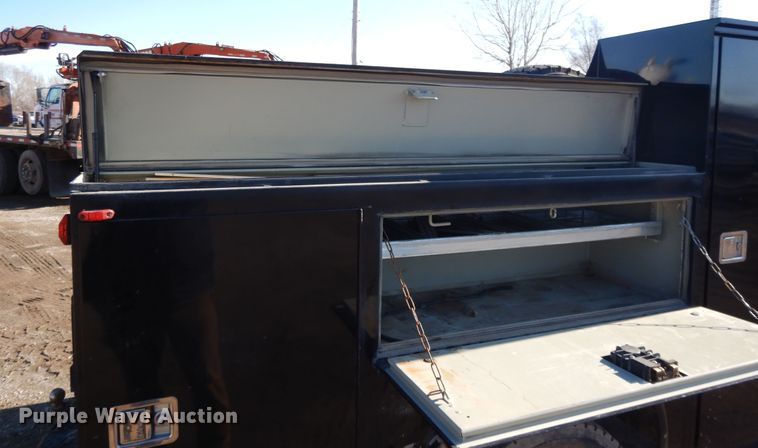 image for item DF5875 2012 Ford F450 Super Duty utility truck