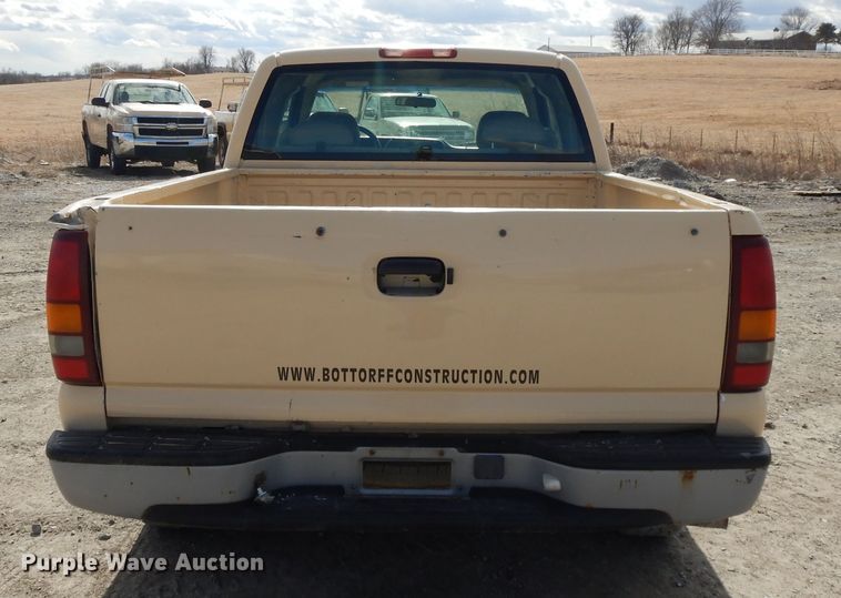 image for item DF5882 2001 Chevrolet Silverado 1500 Ext. Cab pickup truck