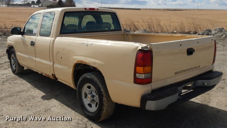 image for item DF5882 2001 Chevrolet Silverado 1500 Ext. Cab pickup truck