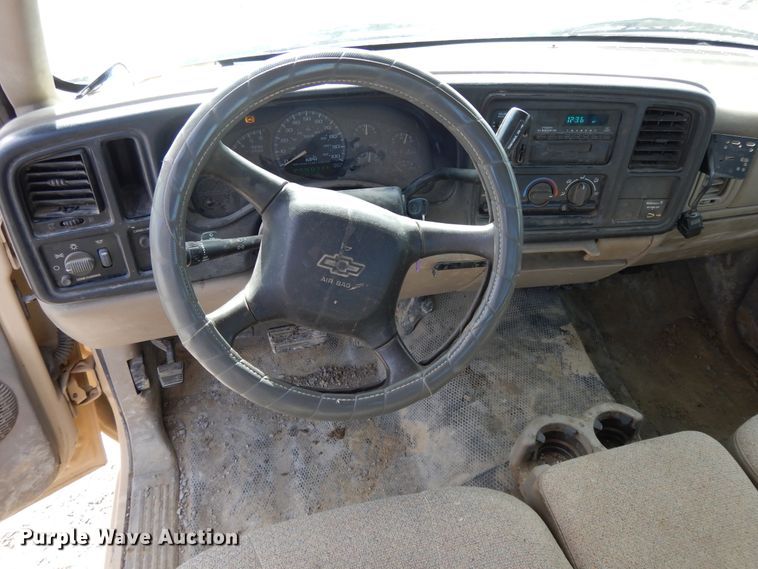 image for item DF5882 2001 Chevrolet Silverado 1500 Ext. Cab pickup truck