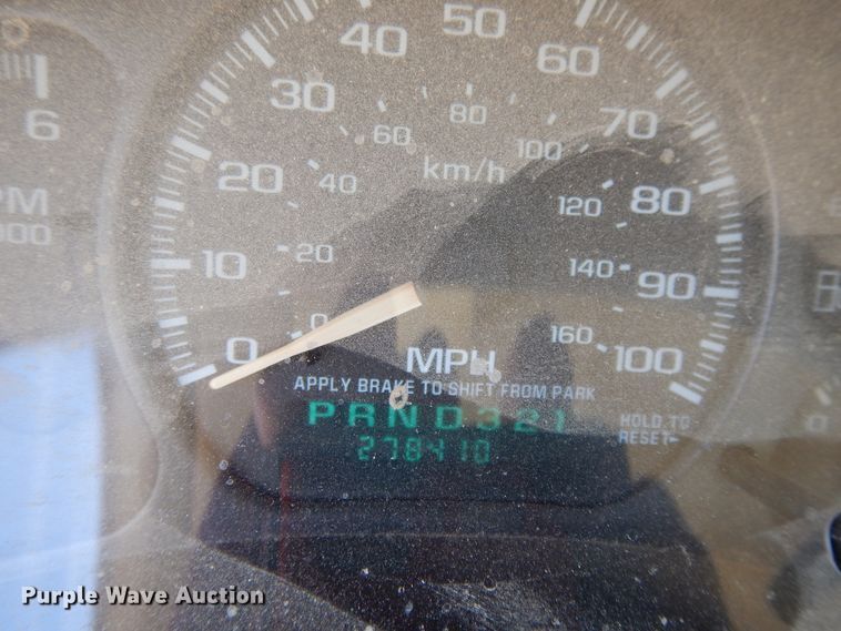 image for item DF5882 2001 Chevrolet Silverado 1500 Ext. Cab pickup truck