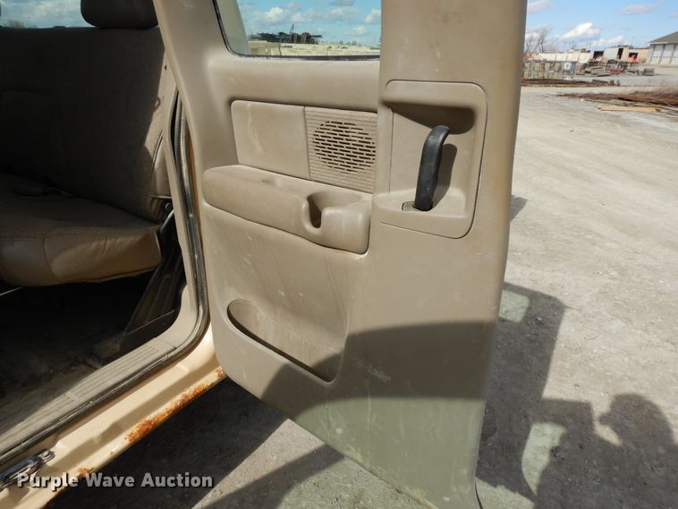 image for item DF5882 2001 Chevrolet Silverado 1500 Ext. Cab pickup truck