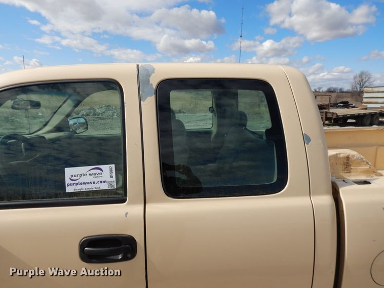 image for item DF5882 2001 Chevrolet Silverado 1500 Ext. Cab pickup truck