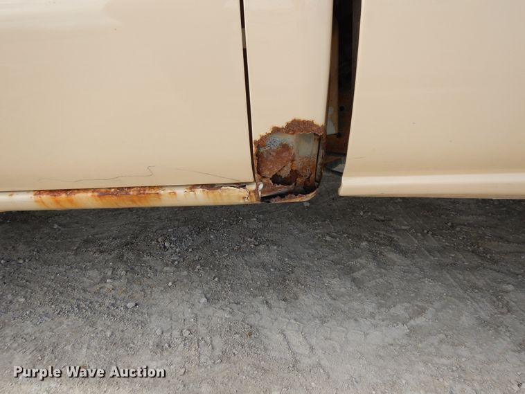 image for item DF5882 2001 Chevrolet Silverado 1500 Ext. Cab pickup truck