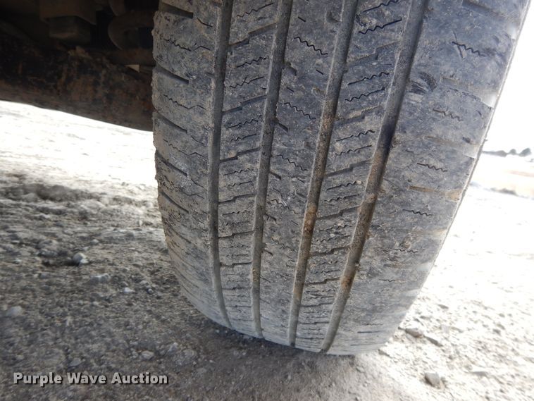 image for item DF5882 2001 Chevrolet Silverado 1500 Ext. Cab pickup truck