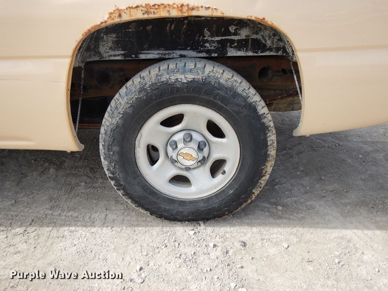 image for item DF5882 2001 Chevrolet Silverado 1500 Ext. Cab pickup truck