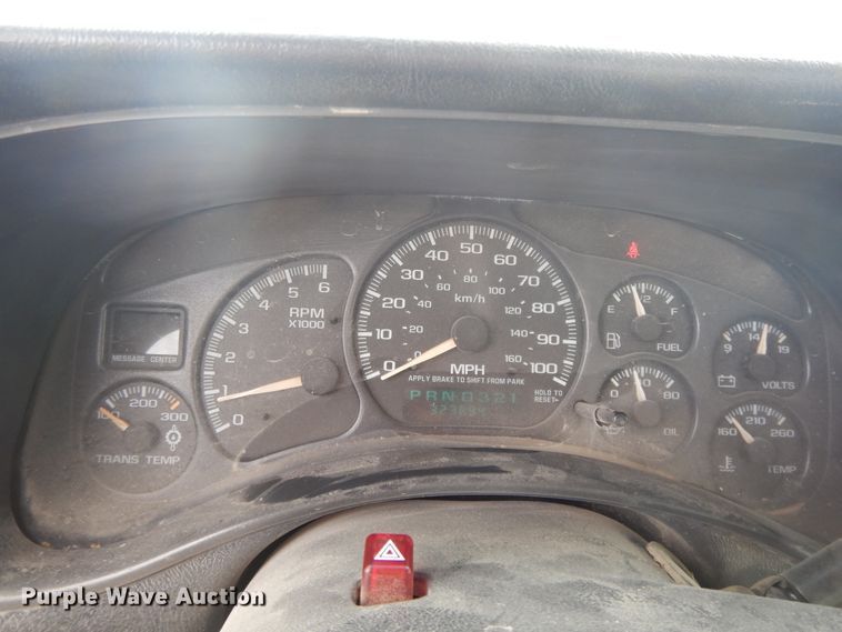 image for item DF5884 2001 Chevrolet Silverado 2500HD Ext. Cab pickup truck