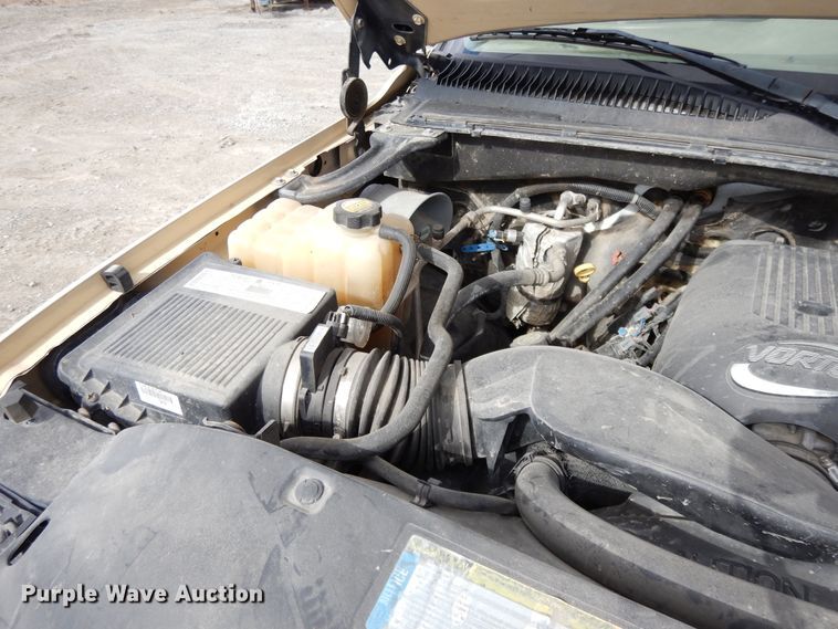 image for item DF5884 2001 Chevrolet Silverado 2500HD Ext. Cab pickup truck