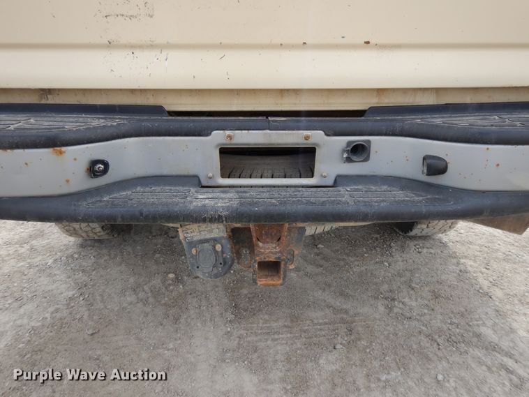 image for item DF5884 2001 Chevrolet Silverado 2500HD Ext. Cab pickup truck