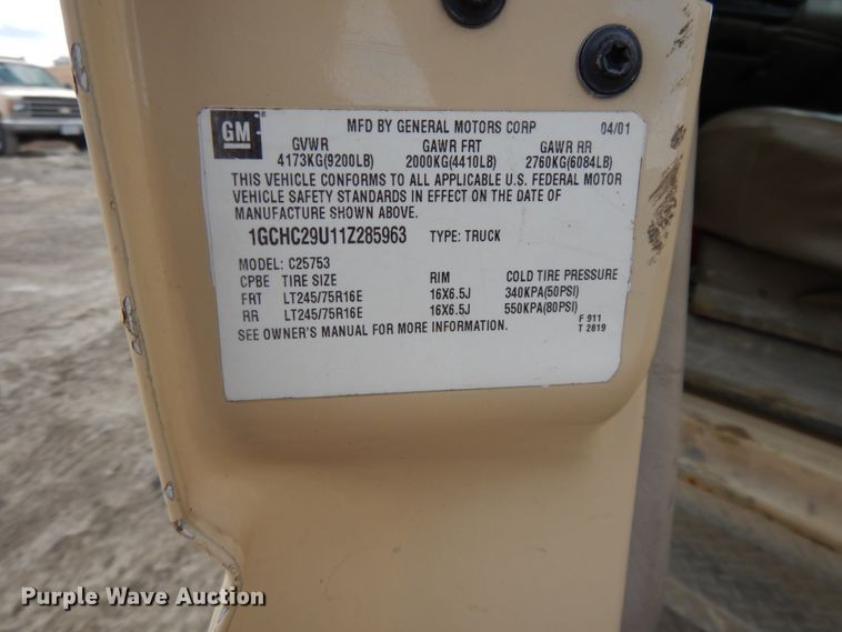 image for item DF5884 2001 Chevrolet Silverado 2500HD Ext. Cab pickup truck