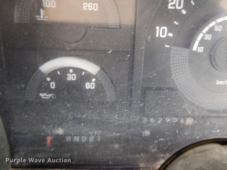 image for item DF5885 1990 Chevrolet C2500 flatbed pickup truck