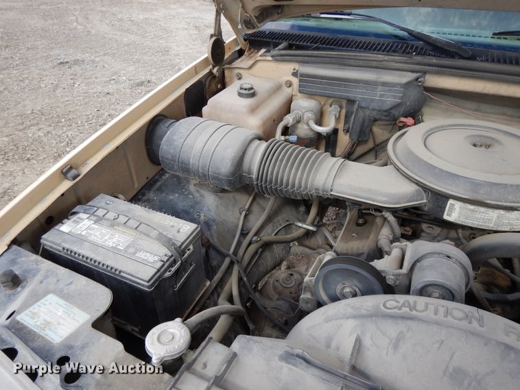 image for item DF5885 1990 Chevrolet C2500 flatbed pickup truck