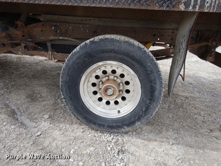 image for item DF5885 1990 Chevrolet C2500 flatbed pickup truck