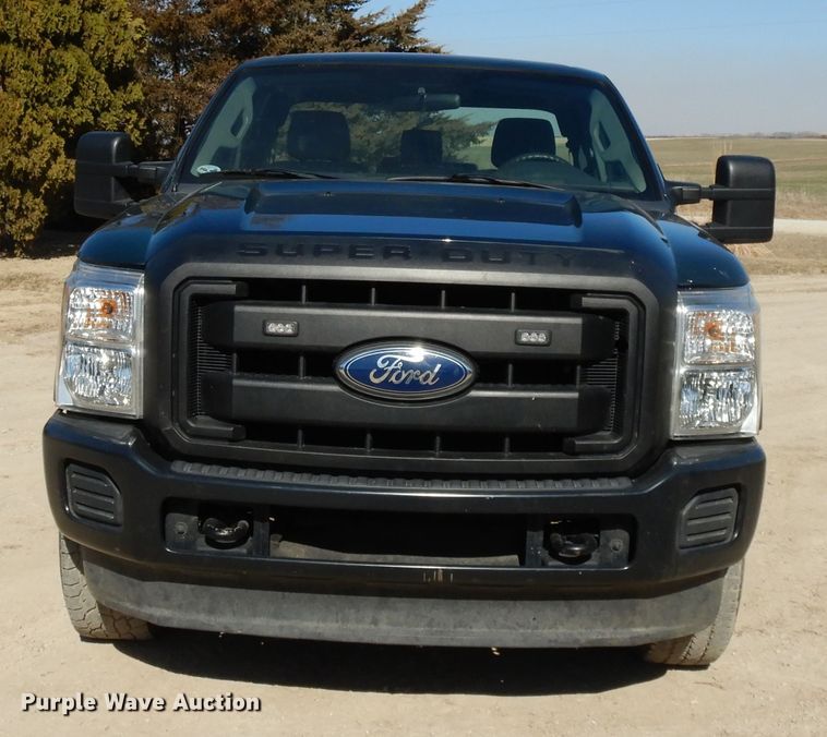 image for item DF5888 2011 Ford F250 Super Duty SuperCab pickup truck