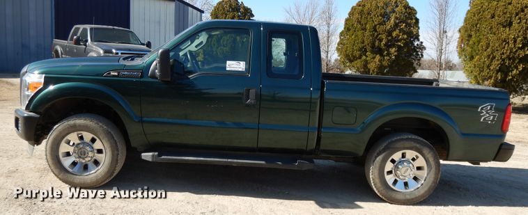 image for item DF5888 2011 Ford F250 Super Duty SuperCab pickup truck