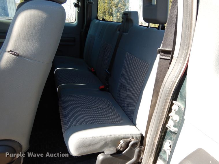 image for item DF5888 2011 Ford F250 Super Duty SuperCab pickup truck