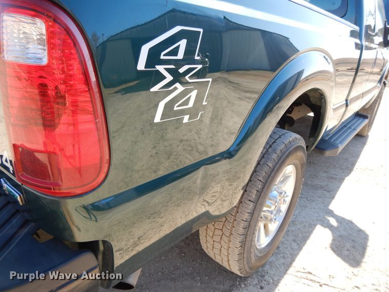 image for item DF5888 2011 Ford F250 Super Duty SuperCab pickup truck