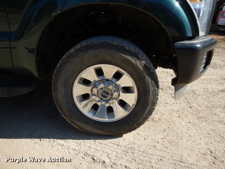 image for item DF5888 2011 Ford F250 Super Duty SuperCab pickup truck