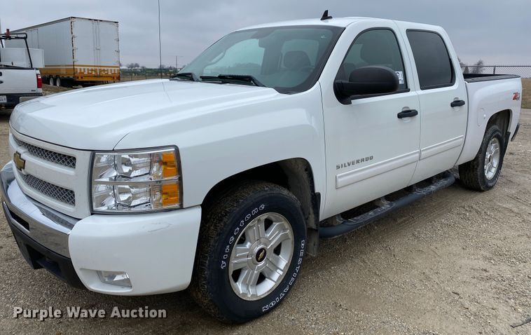 image for item DF6651 2011 Chevrolet Silverado 1500 Crew Cab pickup truck