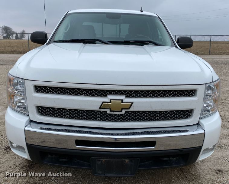 image for item DF6651 2011 Chevrolet Silverado 1500 Crew Cab pickup truck