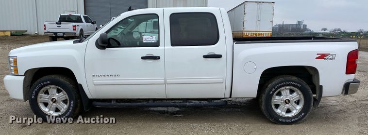 image for item DF6651 2011 Chevrolet Silverado 1500 Crew Cab pickup truck