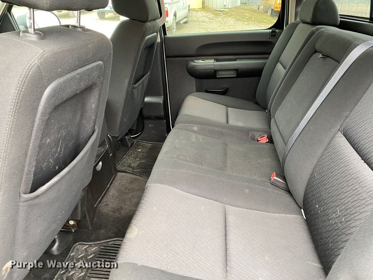 image for item DF6651 2011 Chevrolet Silverado 1500 Crew Cab pickup truck