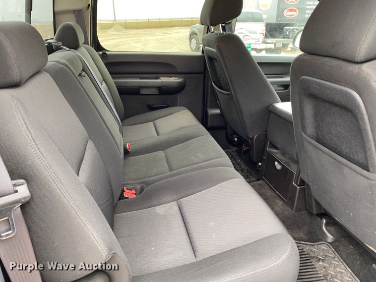 image for item DF6651 2011 Chevrolet Silverado 1500 Crew Cab pickup truck