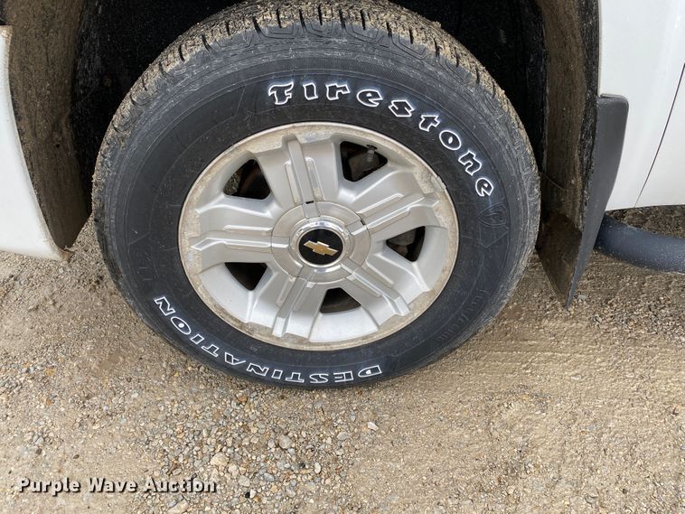 image for item DF6651 2011 Chevrolet Silverado 1500 Crew Cab pickup truck