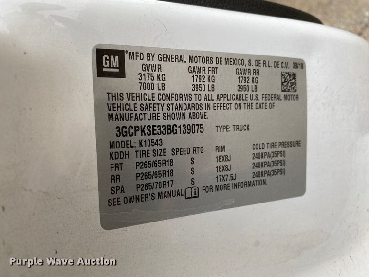 image for item DF6651 2011 Chevrolet Silverado 1500 Crew Cab pickup truck