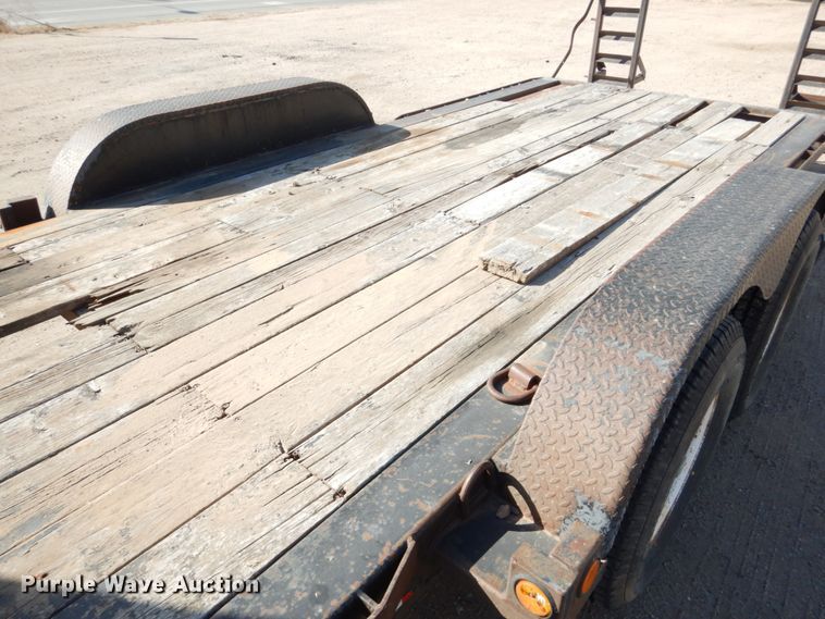 image for item DF7360 1999 Jantz equipment trailer