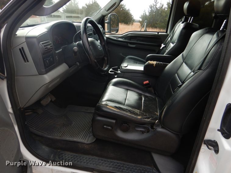 image for item DF7383 2005 Ford F250 Super Duty FX4 SuperCab pickup truck