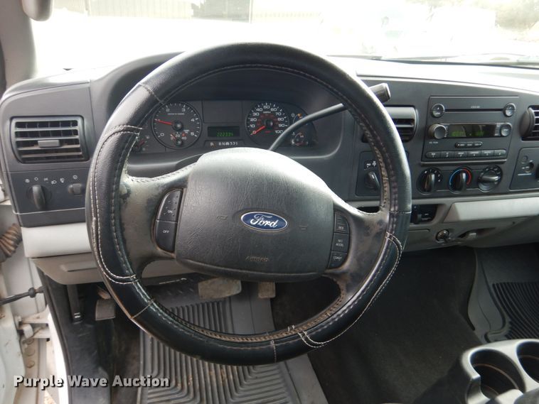 image for item DF7383 2005 Ford F250 Super Duty FX4 SuperCab pickup truck