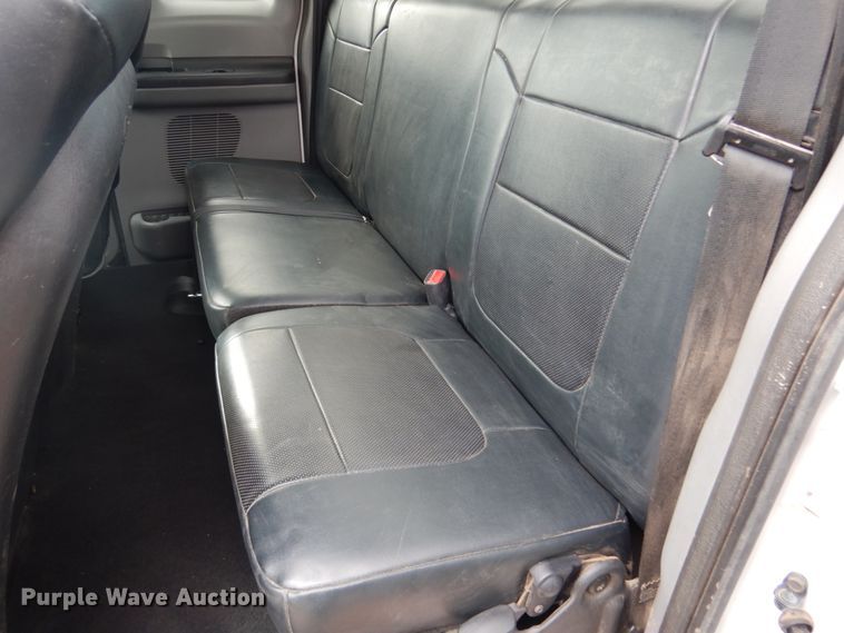 image for item DF7383 2005 Ford F250 Super Duty FX4 SuperCab pickup truck