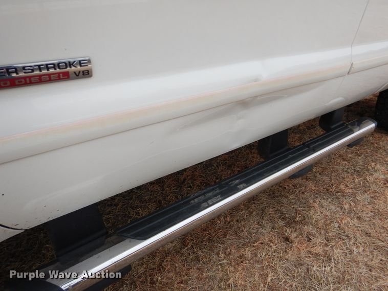image for item DF7383 2005 Ford F250 Super Duty FX4 SuperCab pickup truck