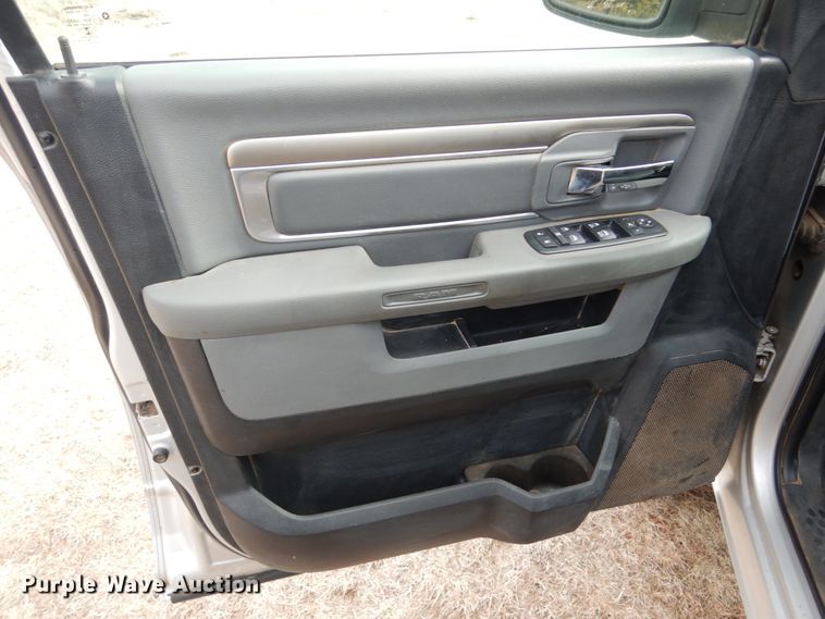 image for item DF7384 2017 Dodge Ram 1500 Big Horn Quad Cab pickup truck