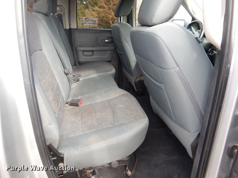 image for item DF7384 2017 Dodge Ram 1500 Big Horn Quad Cab pickup truck