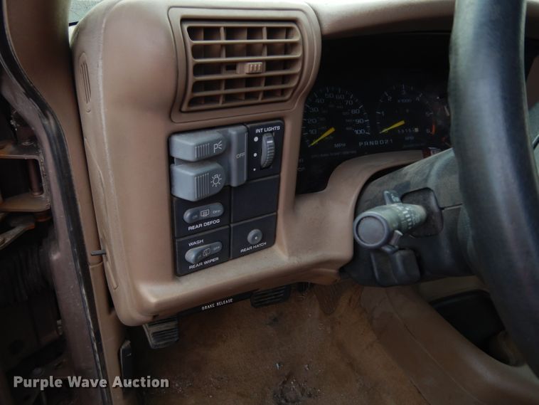 image for item DG6327 1996 Chevrolet Blazer LS SUV