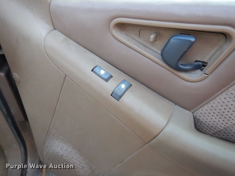 image for item DG6327 1996 Chevrolet Blazer LS SUV