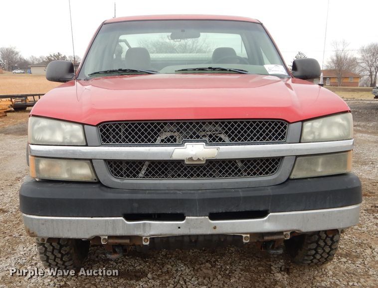 image for item DH4311 2004 Chevrolet Silverado 2500HD pickup truck
