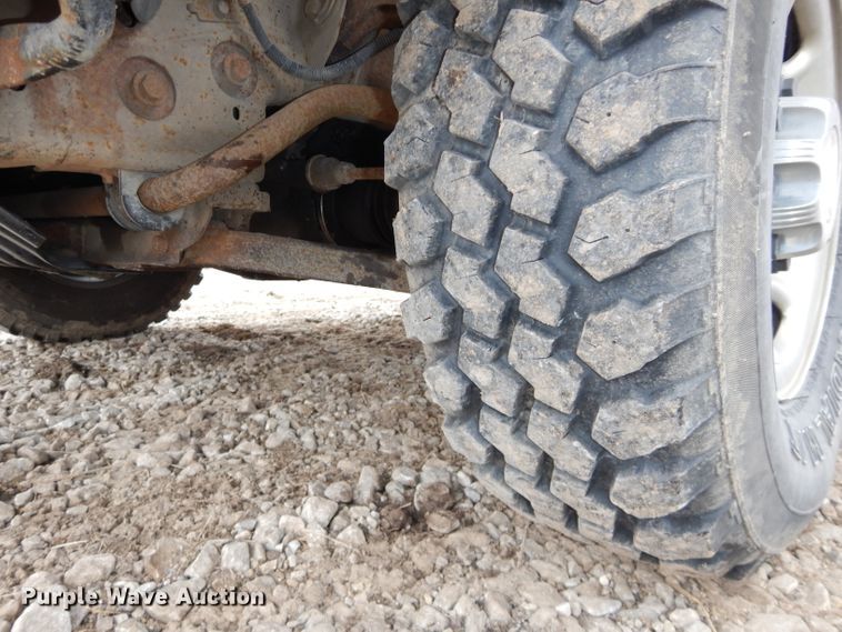 image for item DH4311 2004 Chevrolet Silverado 2500HD pickup truck