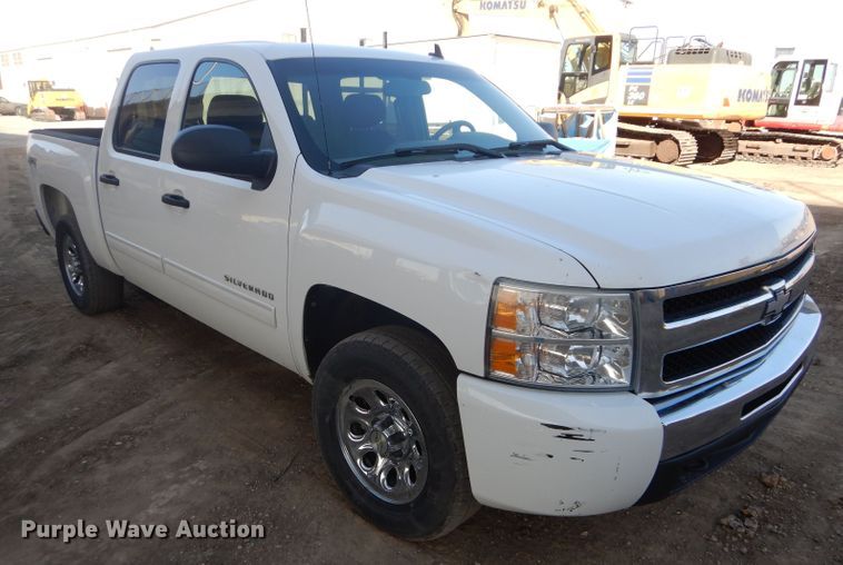 image for item DH4436 2010 Chevrolet Silverado 1500 Crew Cab pickup truck