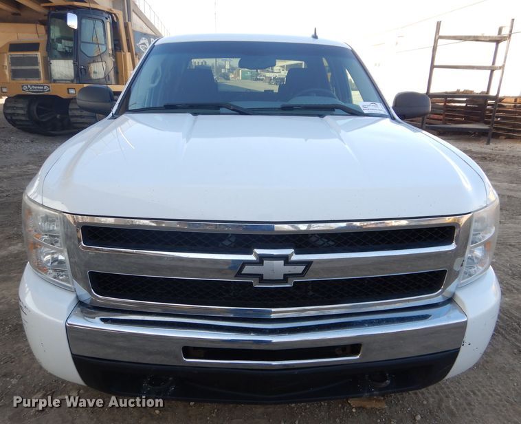 image for item DH4436 2010 Chevrolet Silverado 1500 Crew Cab pickup truck