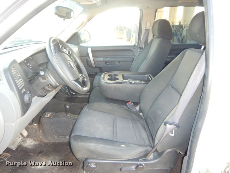 image for item DH4436 2010 Chevrolet Silverado 1500 Crew Cab pickup truck