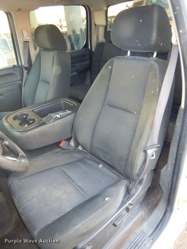 image for item DH4436 2010 Chevrolet Silverado 1500 Crew Cab pickup truck